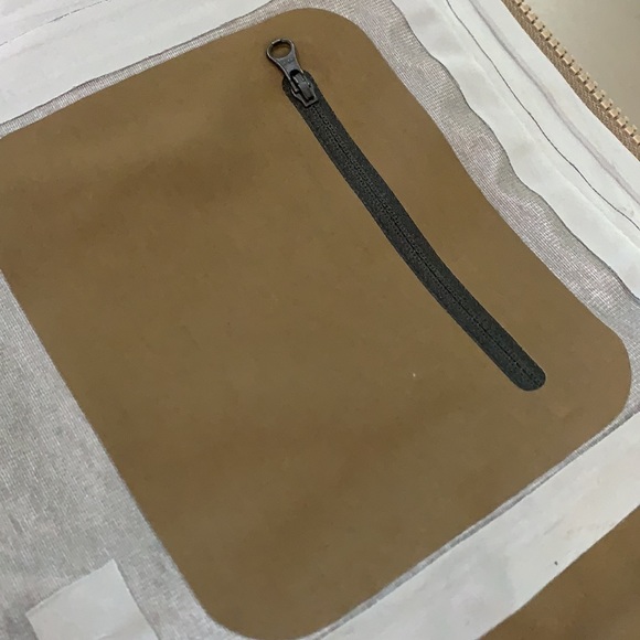 Filson Women’s 3 layer Jacket Brown - Picture 9 of 11